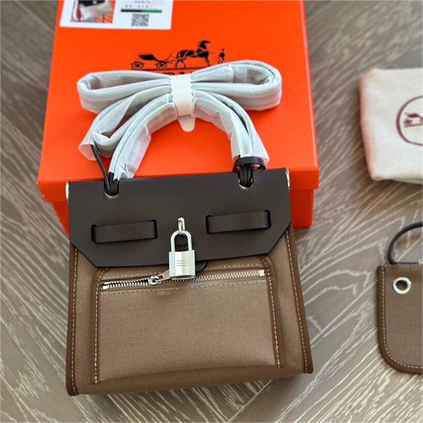 エルメス 偽物 ショルダーバッグ エールバック・ジップ Herbag Zip 18*16cm ハンドバッグ ミニ HERMES