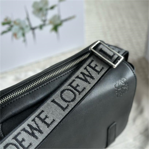 LOEWE コピー ショルダーバッグ メンズ ジャカードベルト ロゴ オシャレ レザー 牛革 コーデ ロエベ
