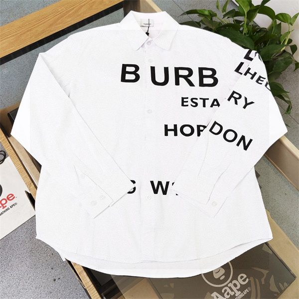 バーバリー スーパーコピー シャツ プリント ロゴ柄 オーバーサイズ ユニセックス 立体ロゴ BURBERRY