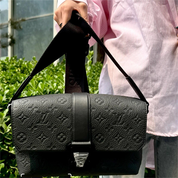 M46794 LOUIS VUITTON コピー メッセンジャーバッグ S-CAPE MESSENGER シリーズ ルイヴィトン