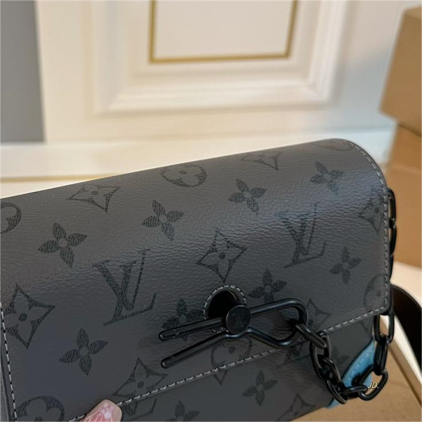 【M11496】LOUIS VUITTON スーパーコピー メッセンジャーバッグ Trio 取り外し可能ベルト ルイヴィトン