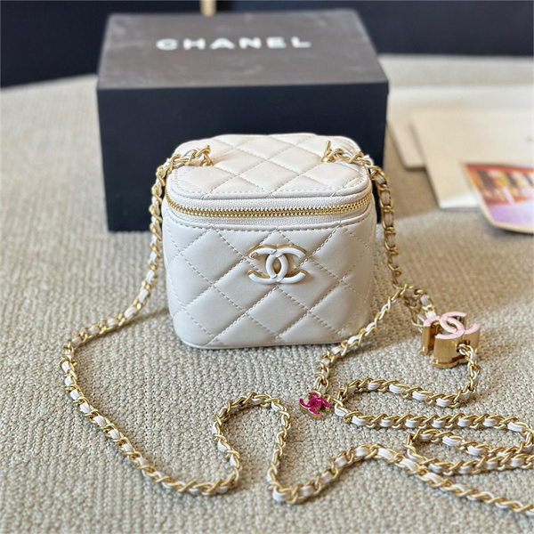 CHANEL 偽物 ハンドバッグ バニティバッグ ミニ 羊革 定番 メタル ロゴ オシャレ レディース 