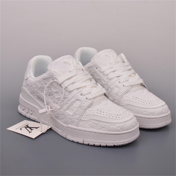 1ABLY3 LOUIS VUITTON スーパーコピー スニーカー Trainerシリーズ モノグラム エンボスロゴ ルイヴィトン