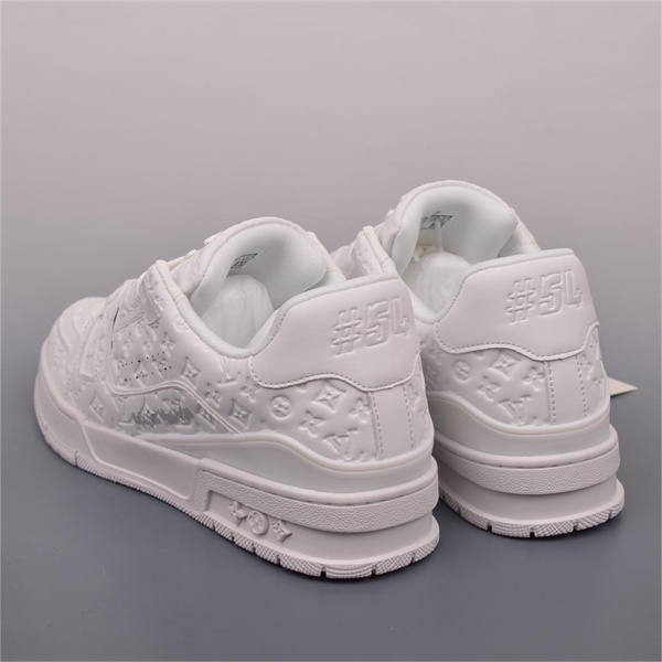 1ABLY3 LOUIS VUITTON スーパーコピー スニーカー Trainerシリーズ モノグラム エンボスロゴ ルイヴィトン