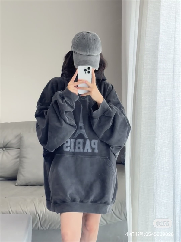 BALENCIAGA 偽物 パーカー エッフェル塔 グレー シンプル カジュアル ロマンチック パリジェンヌ バレンシアガ 