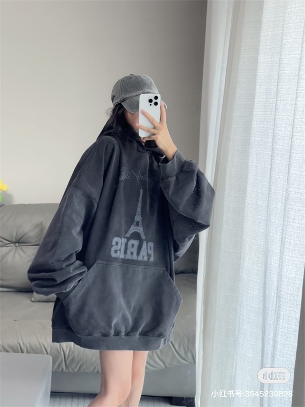 BALENCIAGA 偽物 パーカー エッフェル塔 グレー シンプル カジュアル ロマンチック パリジェンヌ バレンシアガ 