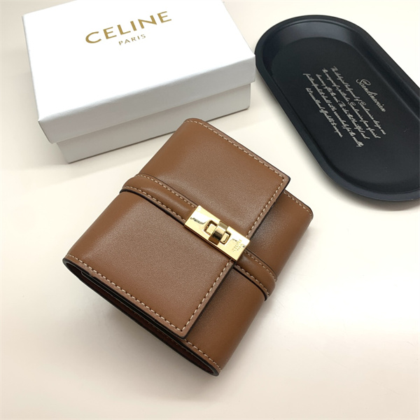 CELINE コピー 財布 トリフォールド ウォレット カーフスキン コインポケット コンパクト 高級感 セリーヌ
