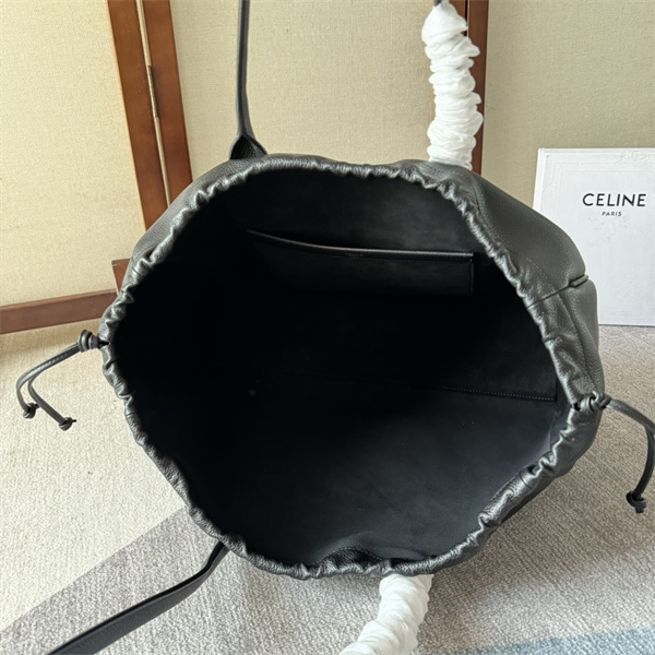 セリーヌ スーパーコピー トートバッグ カバ ドローストリング キュイル トリオンフ 大容量 プレゼント最適 CELINE 