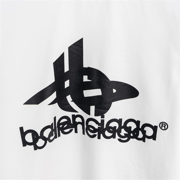 バレンシアガ スーパーコピー トレーナー ロゴ プリント シンプル 快適 モード BALENCIAGA