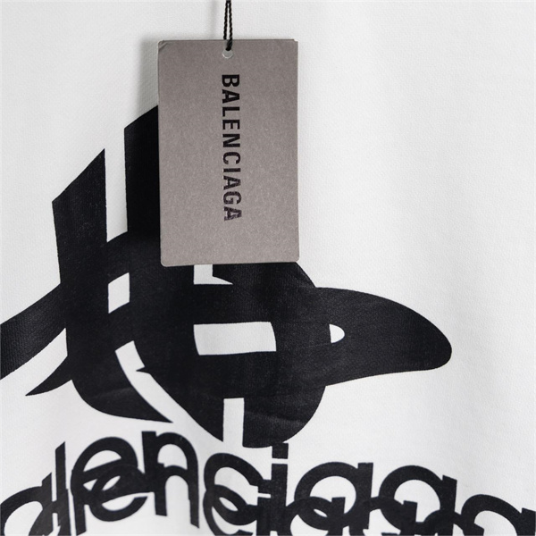 バレンシアガ スーパーコピー トレーナー ロゴ プリント シンプル 快適 モード BALENCIAGA