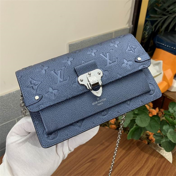 【M69423】LOUIS VUITTON スーパーコピー ショルダーバッグ Vavin エンボス ロゴ モノグラム 刻印ルイヴィトン