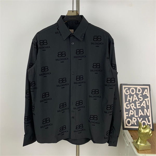 BALENCIAGA スーパーコピー シャツ モノグラム ロゴ プリント 大胆デザイン ユニセックス バレンシアガ