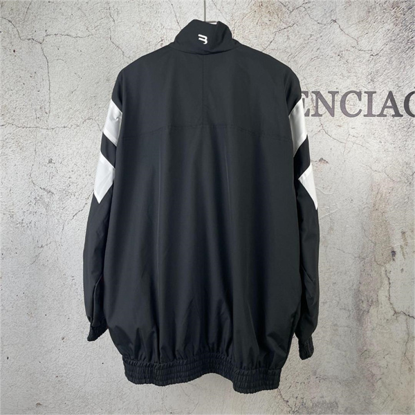 BALENCIAGA スーパーコピー ジャケット 耐久性 ロゴ入り 多用途 耐久性 パネルデザイン ゆったり バレンシアガ