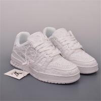 1ABLY3 LOUIS VUITTON スーパーコピー スニーカー Trainerシリーズ モノグラム エンボスロゴ ルイヴィトン