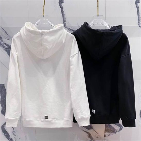 GIVENCHY 偽物 パーカー 稲妻モチーフ ロゴ プリント 新作シリーズ 2色 展開 カジュアル インパクト ジバンシィ