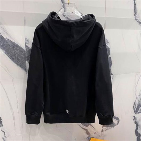 GIVENCHY 偽物 パーカー 稲妻モチーフ ロゴ プリント 新作シリーズ 2色 展開 カジュアル インパクト ジバンシィ