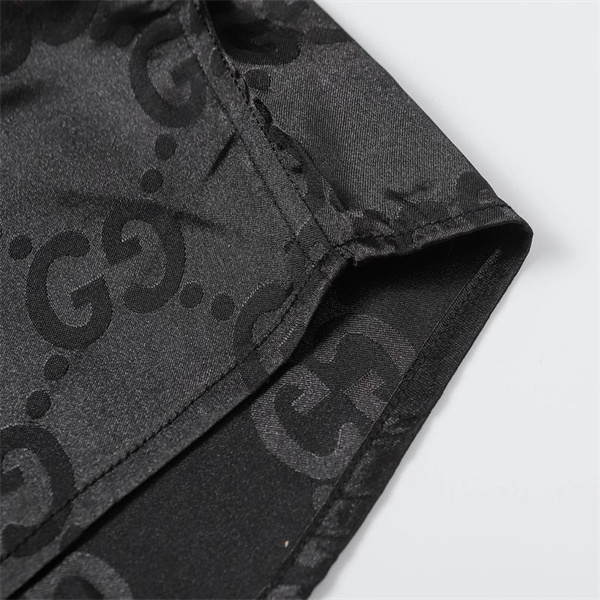 グッチ GUCCI スーパーコピー シャツ サテンブラック GGモノグラム 高級感溢れる デザイン  