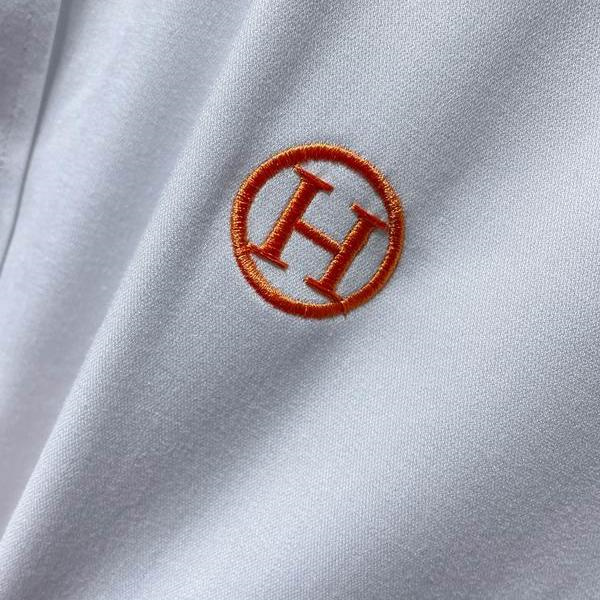 HERMES スーパーコピー シャツ クラシック Ｈロゴ ホワイト＆ディープブルー 光沢素材 エルメス