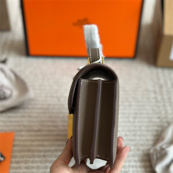 エルメス スーパーコピー バッグ グレー レザー ゴールドバックル 高級感 収納力 オレンジパッケージ HERMES