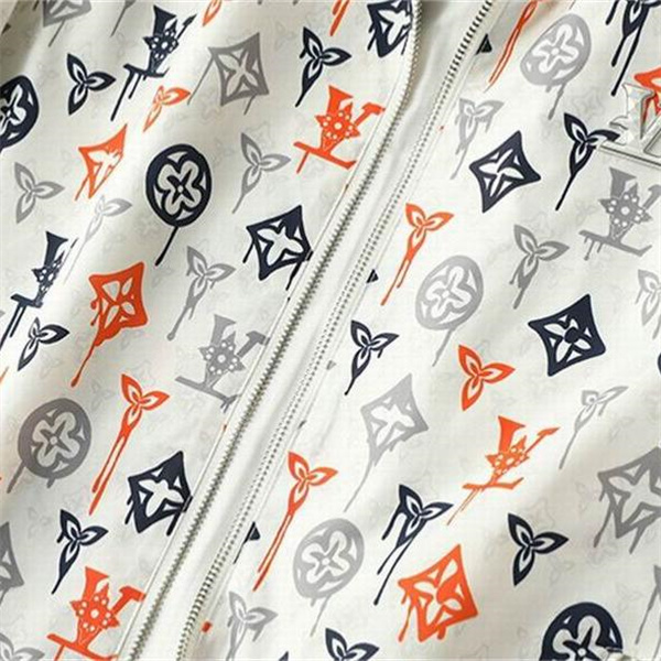 ルイヴィトン スーパーコピー ジャケット モノグラム カラフル モダン ロゴ フルジップ フード付き LOUIS VUITTON
