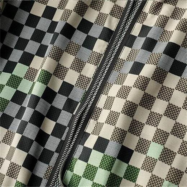 LOUIS VUITTON 偽物 ジャケット チェッカーパターン フード付き 軽量 オシャレ おすすめ ジャケット ルイヴィトン