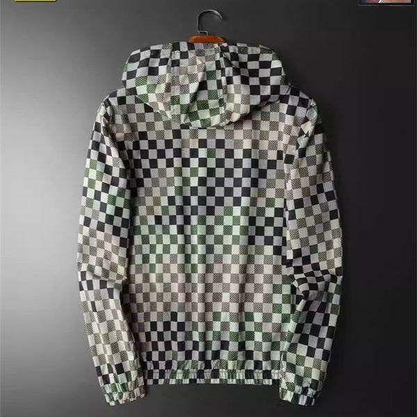 LOUIS VUITTON 偽物 ジャケット チェッカーパターン フード付き 軽量 オシャレ おすすめ ジャケット ルイヴィトン