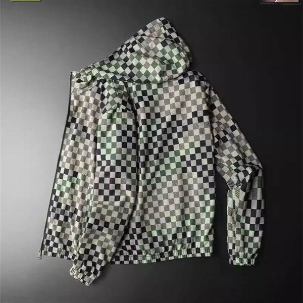 LOUIS VUITTON 偽物 ジャケット チェッカーパターン フード付き 軽量 オシャレ おすすめ ジャケット ルイヴィトン