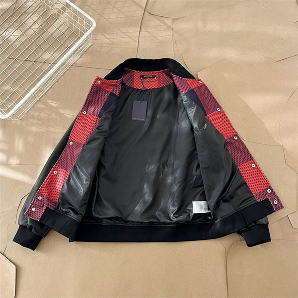LOUIS VUITTON コピー ジャケット ブラックレザー袖 チェック柄 エンブレムスナップボタン ルイヴィトン