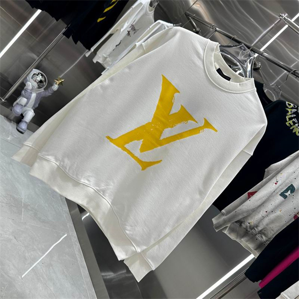 LOUIS VUITTON スーパーコピー トレーナー  LVロゴ イエロー タグ 定番 ルイヴィトン
