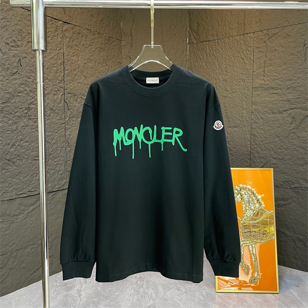 MONCLER コピー 長袖Tシャツ グラフィティ風ロゴ デザイン モンクレール