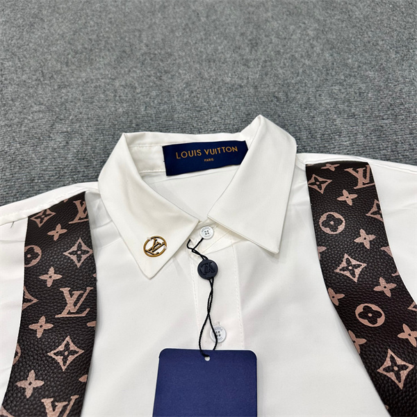 LOUIS VUITTON コピー シャツ モノグラム×肩＆胸の個性的ディテール ルイヴィトン