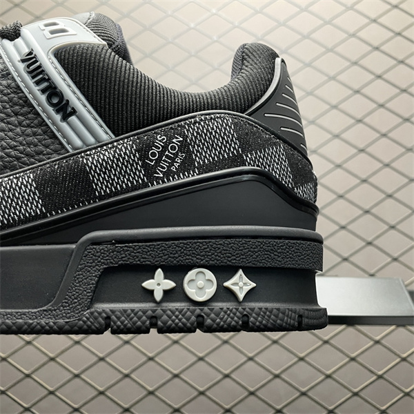ルイヴィトン コピー スニーカー ホワイトとブルー 洗練 LV Trainer ロゴ LOUIS VUITTON