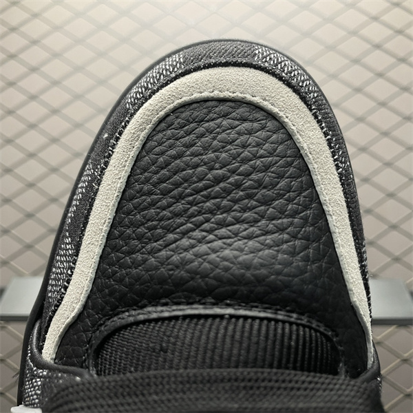 ルイヴィトン コピー スニーカー ホワイトとブルー 洗練 LV Trainer ロゴ LOUIS VUITTON