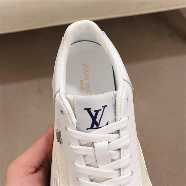 LOUIS VUITTON コピー スニーカー モノグラム柄 レザー 高級感ｘ機能性 ルイヴィトン