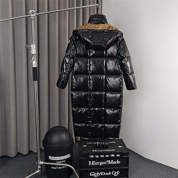 24ss MONCLER 偽物 ダウンジャケット フード付き 防寒性 ジッパー付き モンクレール