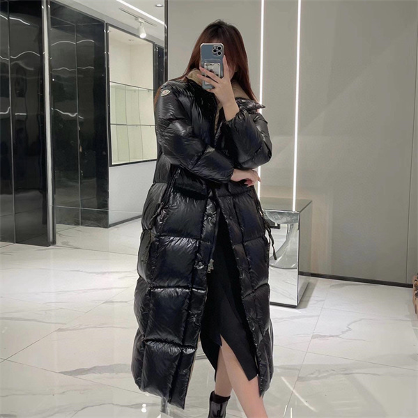 24ss MONCLER 偽物 ダウンジャケット フード付き 防寒性 ジッパー付き モンクレール