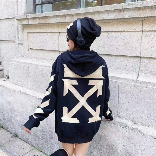 オフホワイト スーパーコピー パーカー 大胆なクロスアロー ロゴ「OFF」快適さ Off-White
