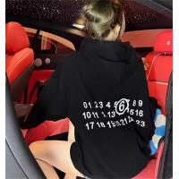 メゾン マルジェラ スーパーコピー パーカー ロゴプリント 反射 ミニマル ストリートスタイル Maison Margiela