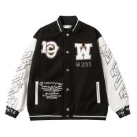 Off-White スーパーコピージャケット 黒と白 刺繍ロゴ「CLASS OF 2013」バナー風デザイン オフホワイト