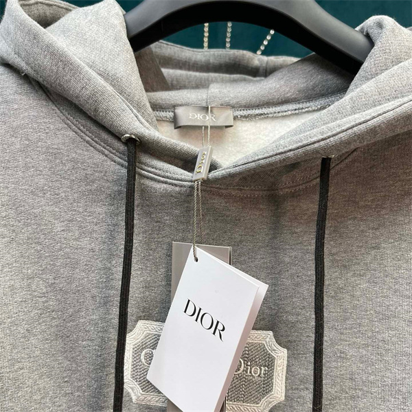 DIOR コピー パーカー ロゴ刺繍 洗練されたデザイン ブラックアクセント 快適 ディオール