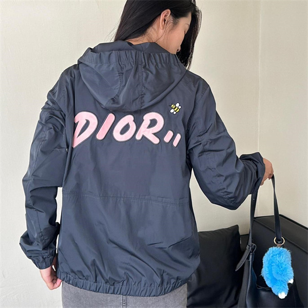 DIOR コピー ジャケット DIOR 刺繍ロゴ 軽量素材 エレガントなデザイン ディオール