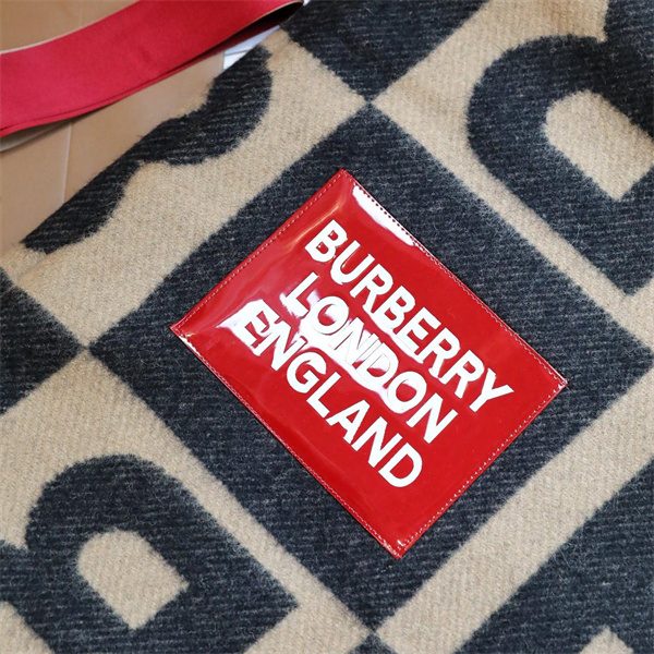 バーバリー スーパーコピー マフラー ロゴ入り 上質暖かさ 秋冬スタイル BURBERRY