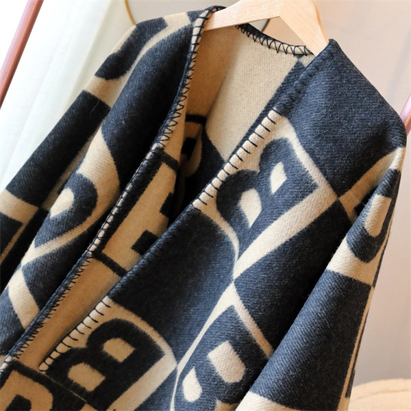 バーバリー スーパーコピー マフラー ロゴ入り 上質暖かさ 秋冬スタイル BURBERRY