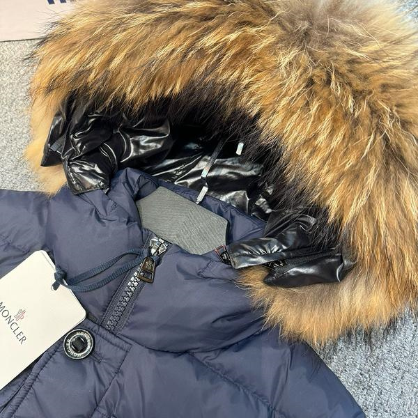モンクレール スーパーコピー ダウンジャケット ボリュームファー付き ポケット MONCLER