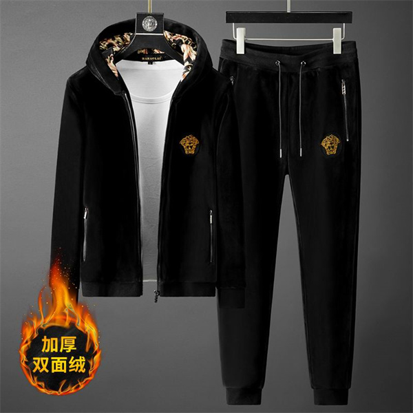 VERSACE コピー セットアップ メデューサ ロゴ 裏起毛 ゴールドアクセント 秋冬向け ヴェルサーチ 