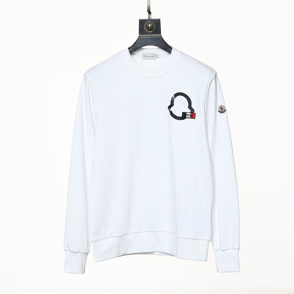 MONCLER コピー トレーナー ロゴかすれデザイン ワッペン付き モダン モンクレール