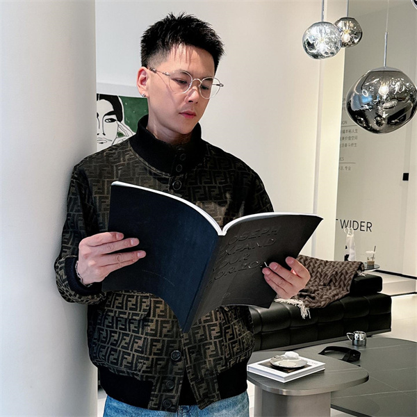 FENDI スーパーコピー ジャケット FFロゴ モノグラム ブラック ブラウン フェンディ