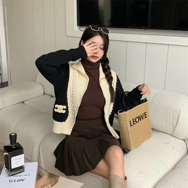 CELINE スーパーコピー カーディガン ロゴ 刺繍 ケーブル編み ホワイト セリーヌ