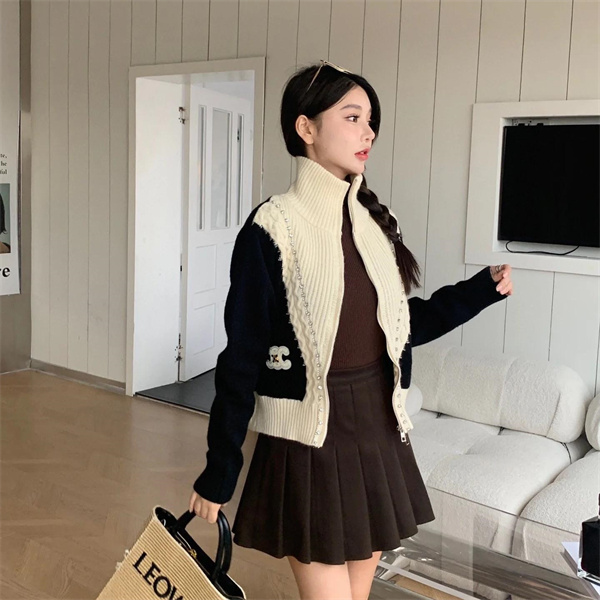 CELINE スーパーコピー カーディガン ロゴ 刺繍 ケーブル編み ホワイト セリーヌ