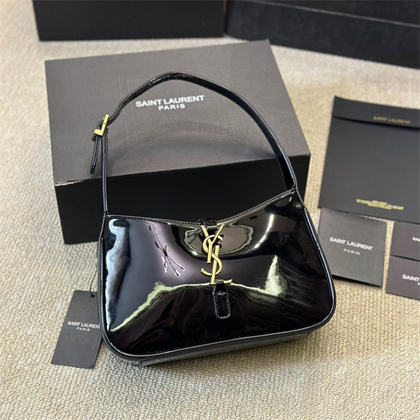 サンローラン コピー ハンドバッグ SMOOTH LEATHER LE YSLゴールドロゴ コンパクト SAINT LAURENT